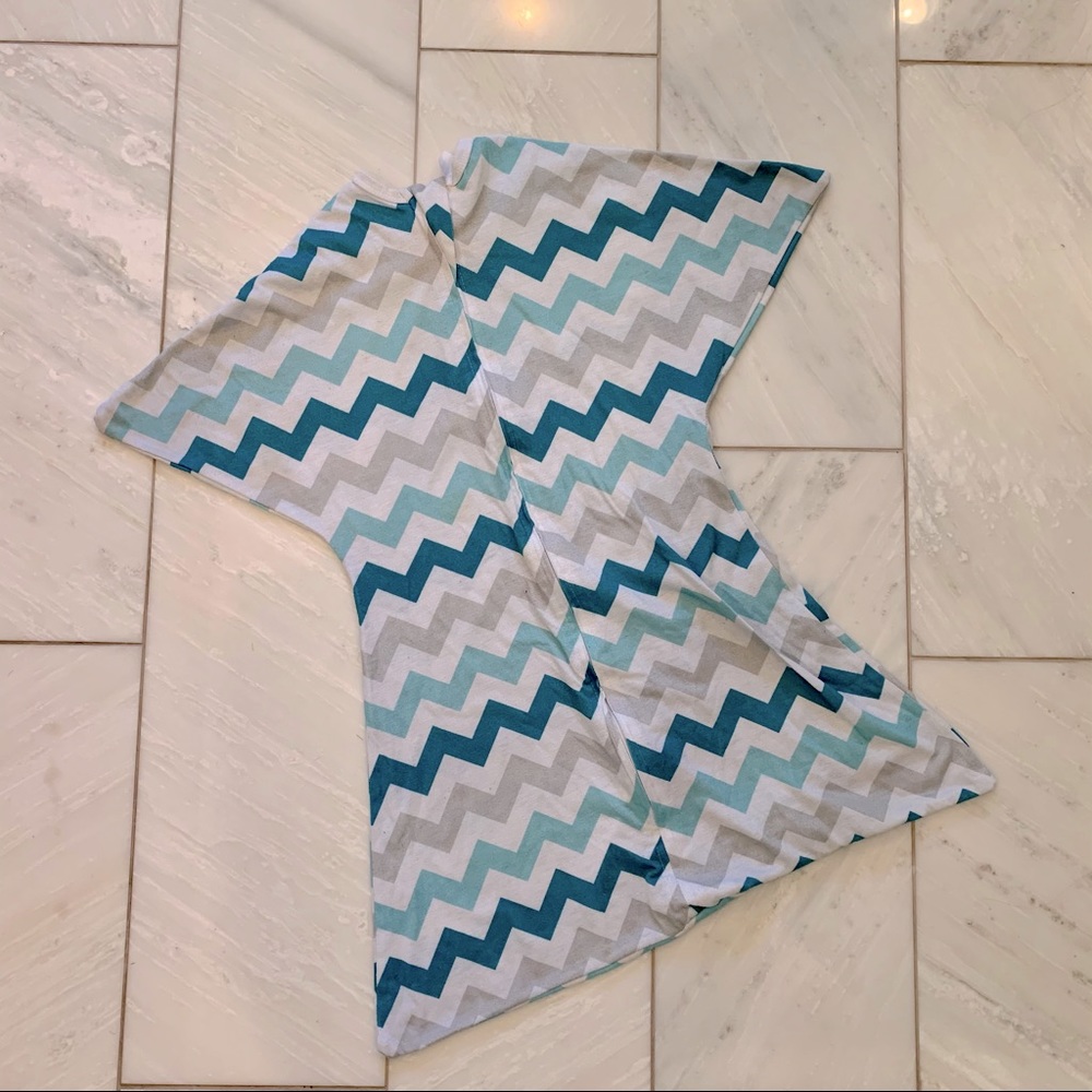 The Original Zipadee-Zip | Medium Swaddle, 6-12 months, Unisex Zig-Zag/Chevron